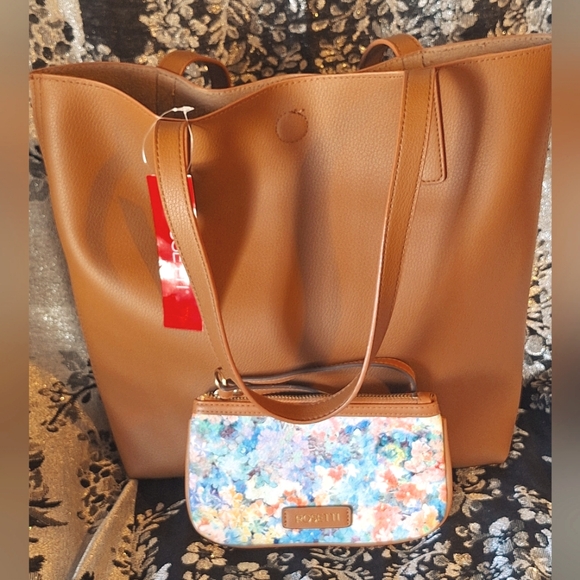 Rosetti Handbags - Rosetti Bundle Brown Faux Leather Reagan Tote With Blue Floral Wristlet